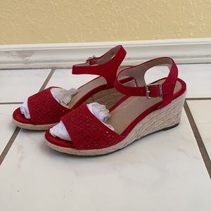 Vionic wedge espadrilles. Like new!